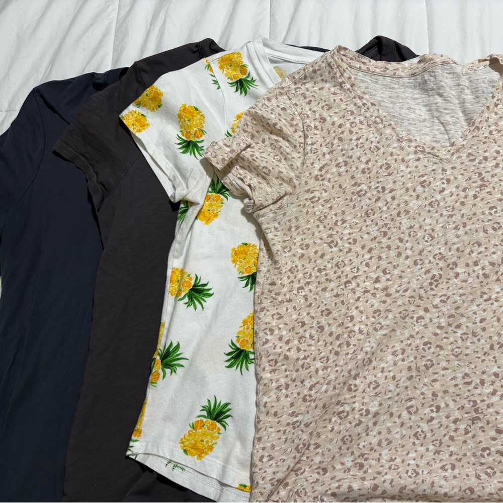 Set of Four T-Shirts in Navy, Gray, White, and Beige